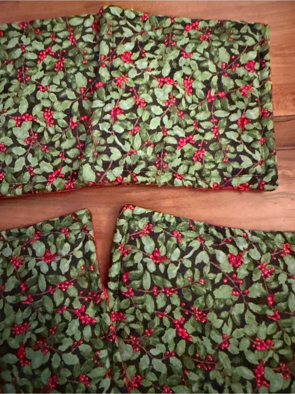 Handmade Bundle of (6) Green Holly Print Christmas Holiday Fabric Coasters Decor